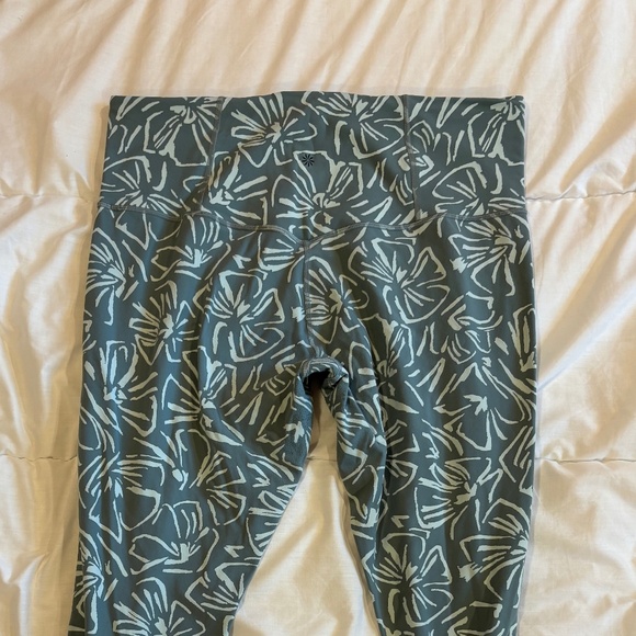 Athleta 2x Leggings - Picture 1 of 5
